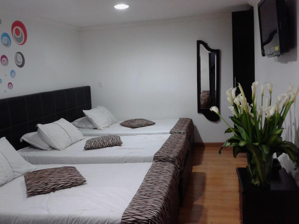 Hotel Santiago Plaza Bogotá Rum bild