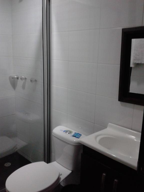 Hotel Santiago Plaza Bogotá Rum bild